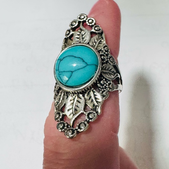 Antique Silver Ring with Turquoise Stone Size 7 - Picture 2 of 3